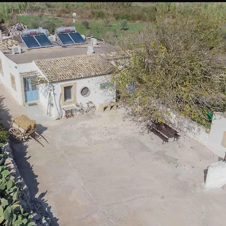 Casa vacanze Casale Scirbia *